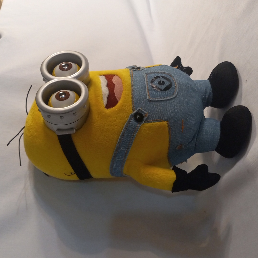 Minion "2 - Picture 3 of 5